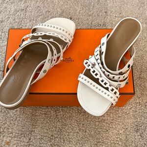 Like New Hermes Amalfi Napa \ Studs Sandal 38